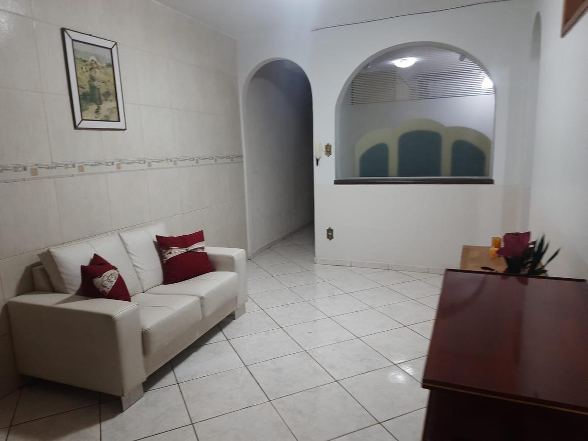 Casa, Sagrada Família, 3 Quartos, 0 Vaga, 1 Suíte