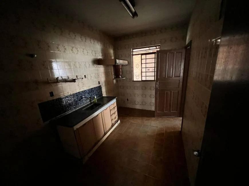 Casa, Castelo, 5 Quartos, 6 Vagas, 2 Suítes