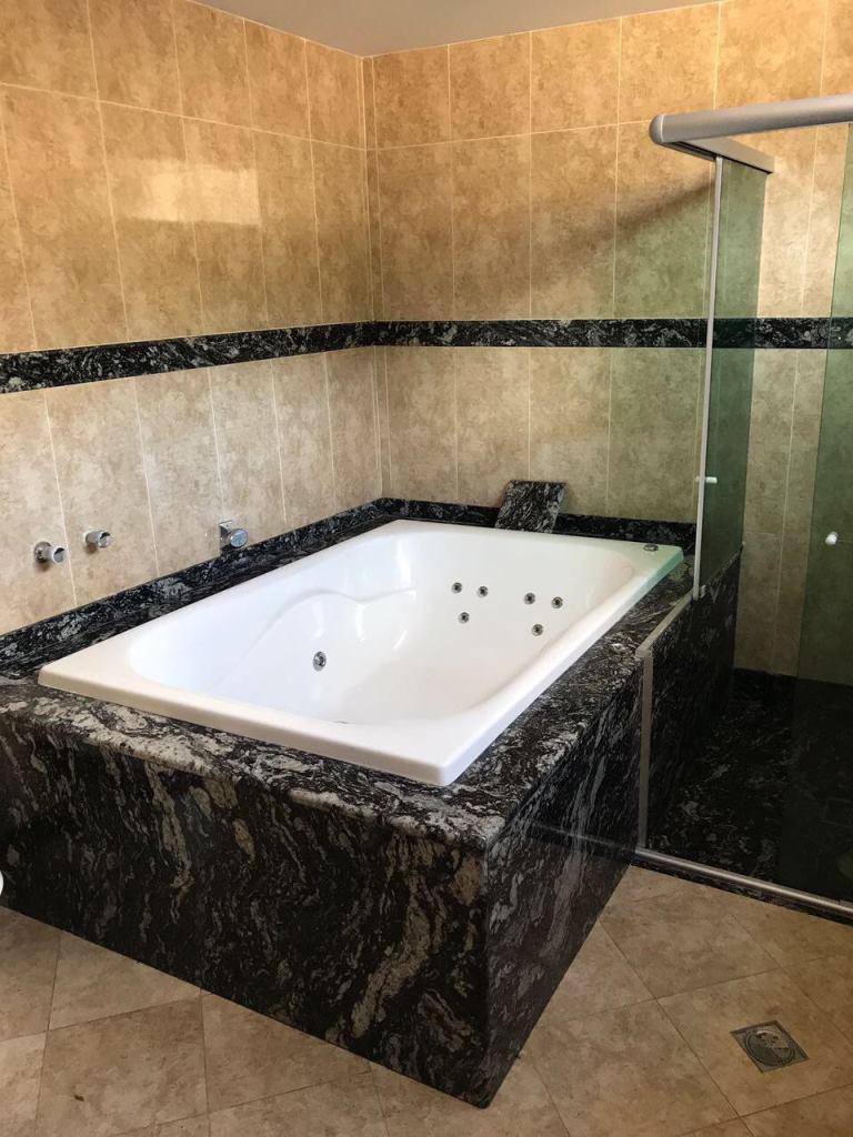 Casa, Santa Mônica, 5 Quartos, 3 Vagas, 2 Suítes