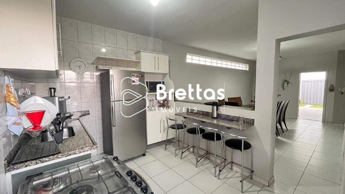 Casa, Centro, 2 Quartos, 2 Vagas, 2 Suítes