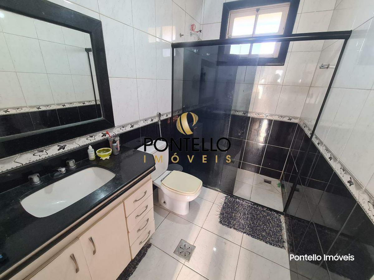 Casa, Cachoeirinha, 5 Quartos, 12 Vagas, 1 Suíte