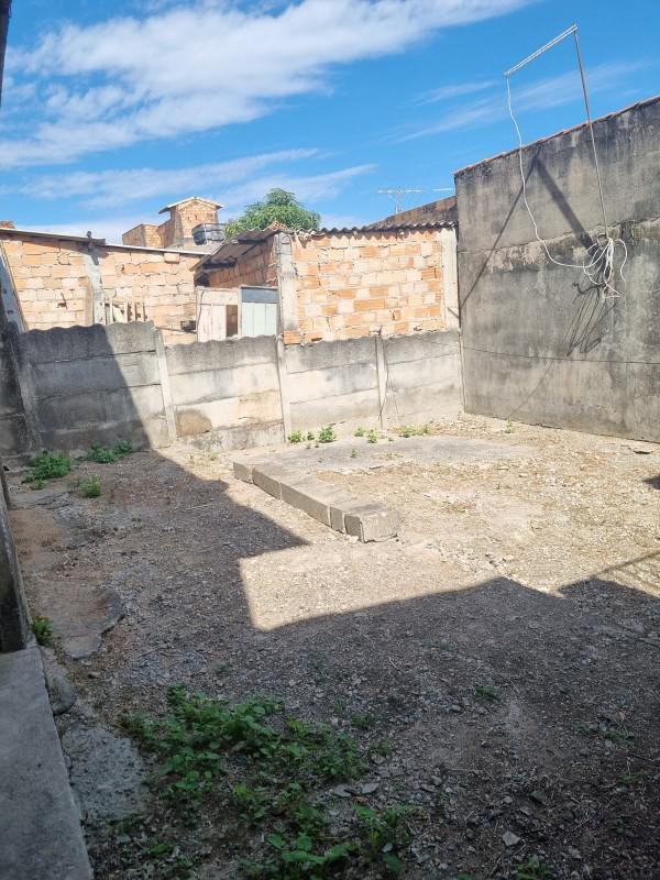 Casa, Conjunto Água Branca, 2 Quartos, 2 Vagas