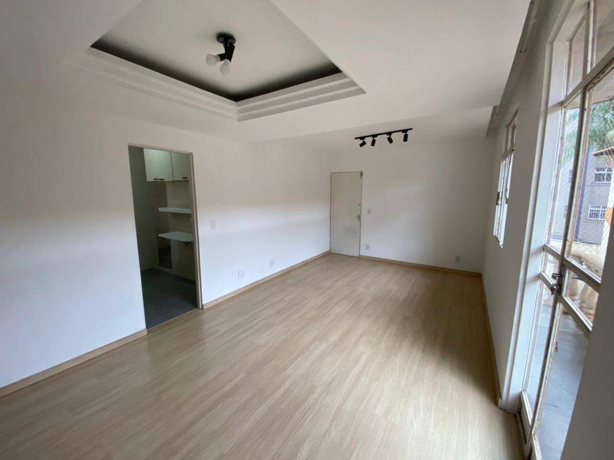 Apartamento, Estoril, 4 Quartos, 1 Vaga, 1 Suíte