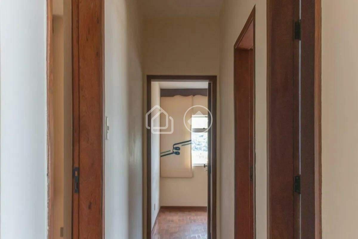 Apartamento, Estoril, 4 Quartos, 2 Vagas, 1 Suíte