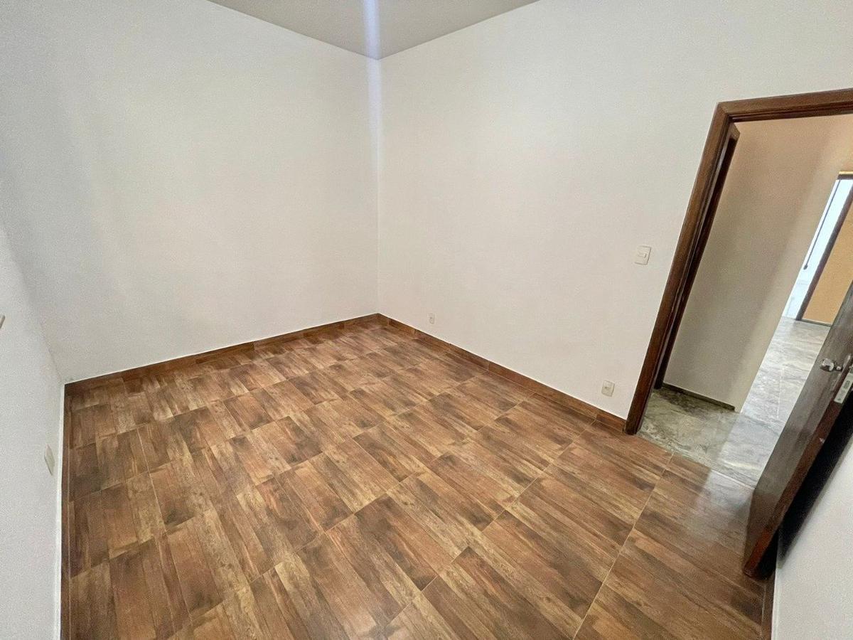 Casa Comercial, São José, 3 Quartos, 6 Vagas, 1 Suíte