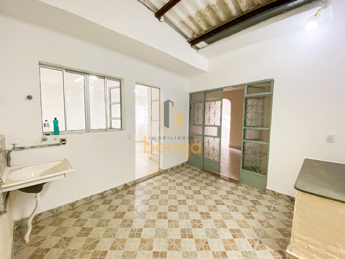 Casa, Santa Terezinha, 3 Quartos, 4 Vagas, 1 Suíte