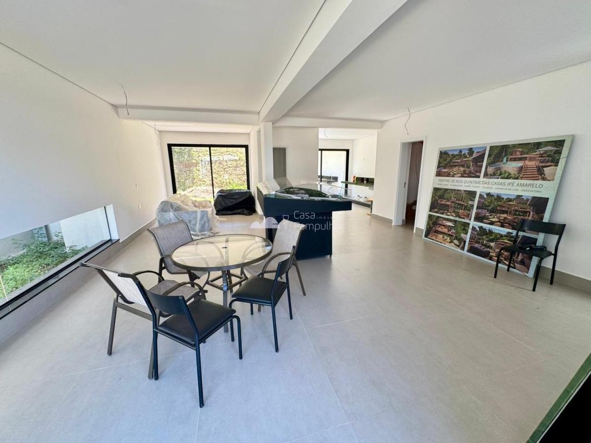 Casa, Trevo, 3 Quartos, 2 Vagas, 1 Suíte