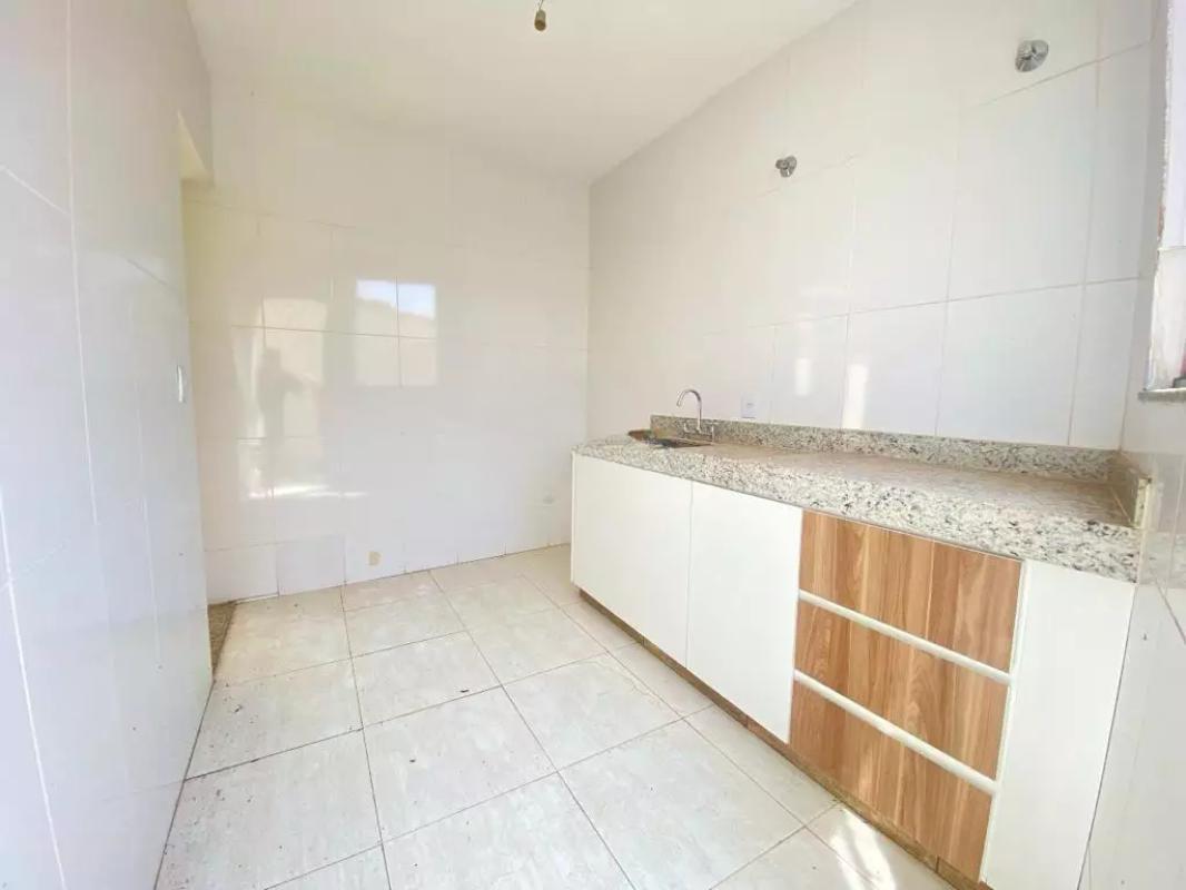 Casa, Bonsucesso, 3 Quartos, 2 Vagas, 1 Suíte