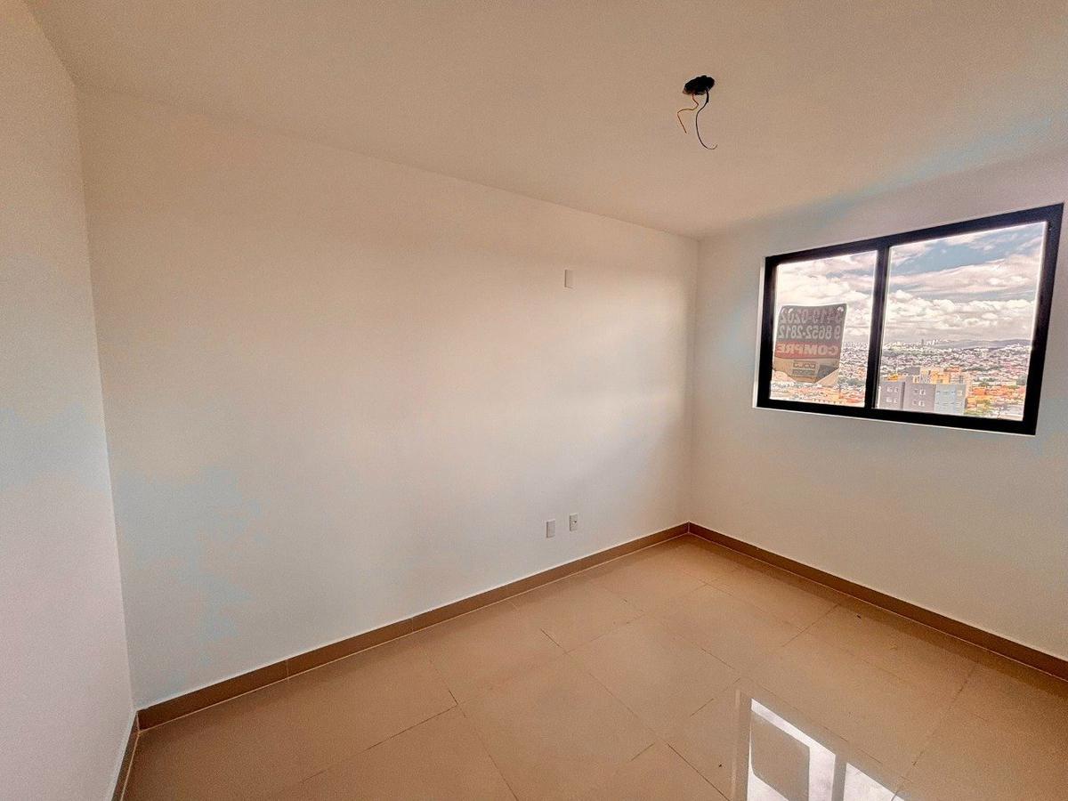 Apartamento, Serrano, 2 Quartos, 1 Vaga