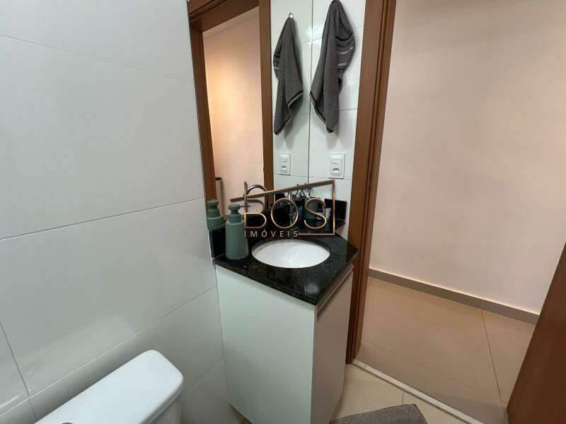 Apartamento, Sagrada Família, 2 Quartos, 1 Vaga