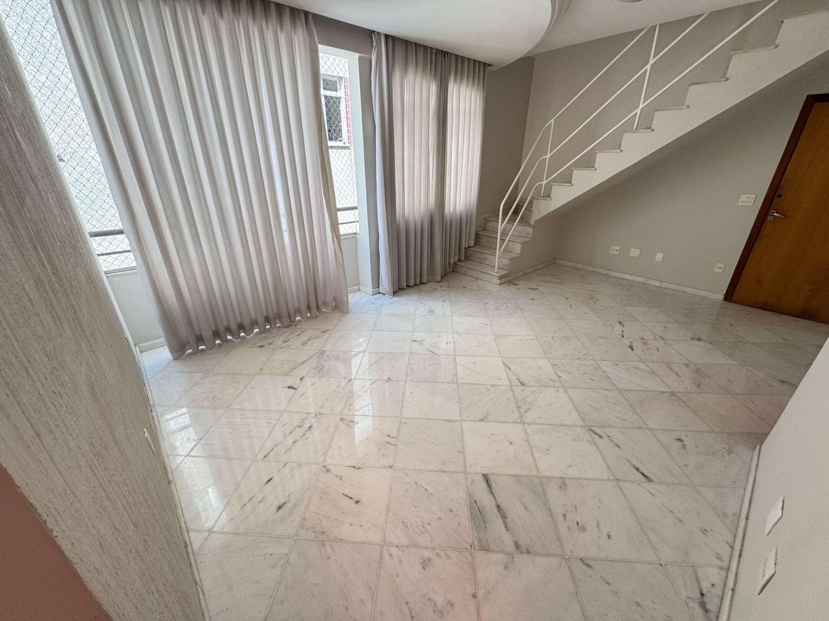 Cobertura, Sagrada Família, 4 Quartos, 2 Vagas, 1 Suíte