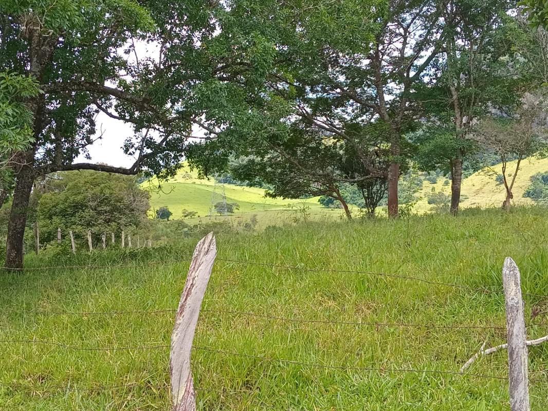Fazenda, Area Rural de Itajuba, 0 Quarto, 0 Vaga