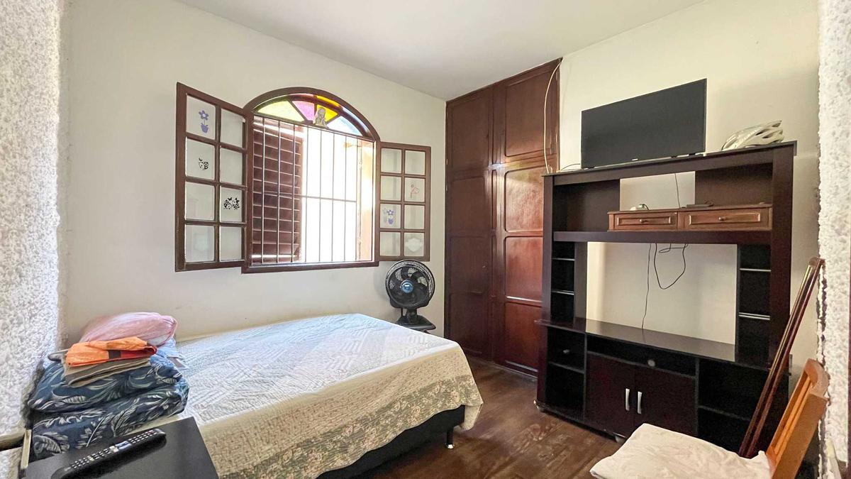 Casa, Ouro Preto, 4 Quartos, 3 Vagas, 1 Suíte