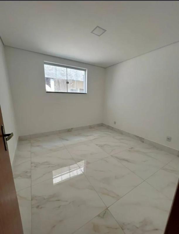 Apartamento, Novo das Indústrias (barreiro), 3 Quartos, 0 Vaga