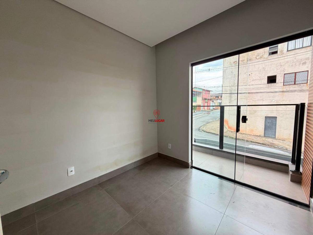 Casa, São Pedro, 3 Quartos, 2 Vagas, 1 Suíte
