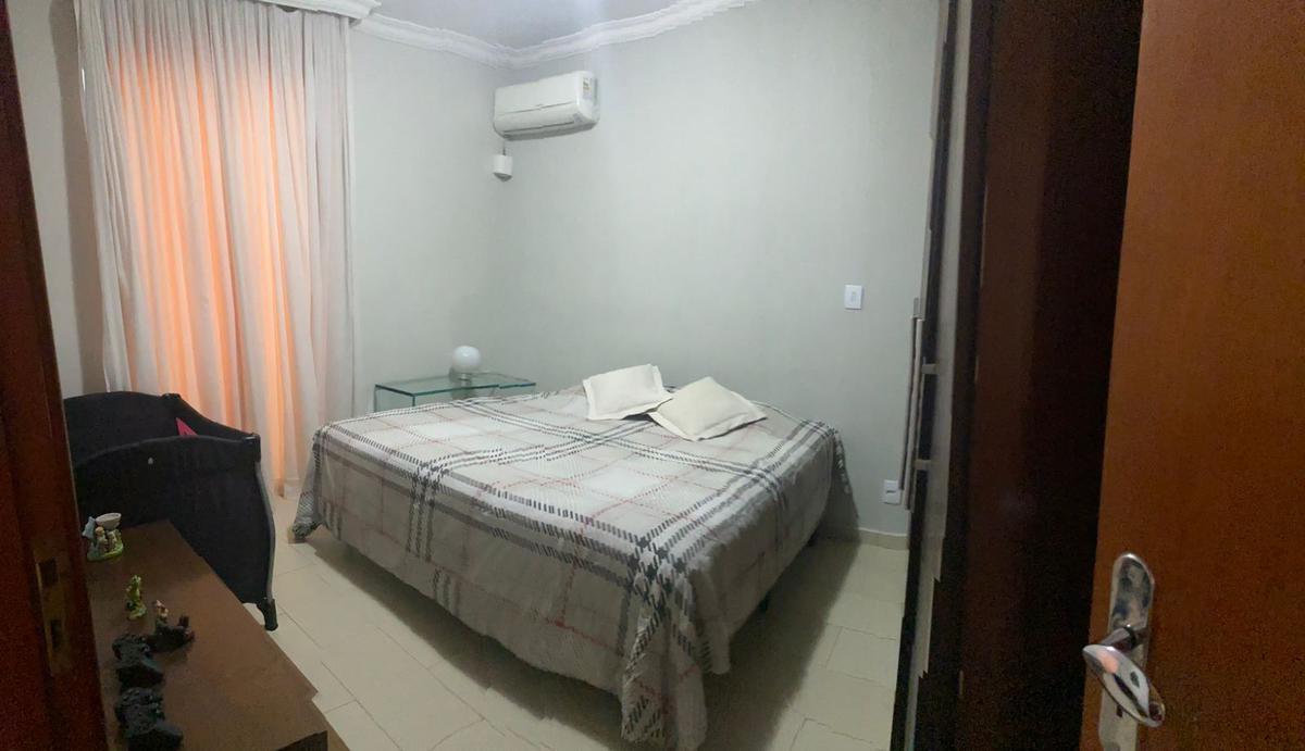 Casa, Castelo, 4 Quartos, 9 Vagas, 4 Suítes