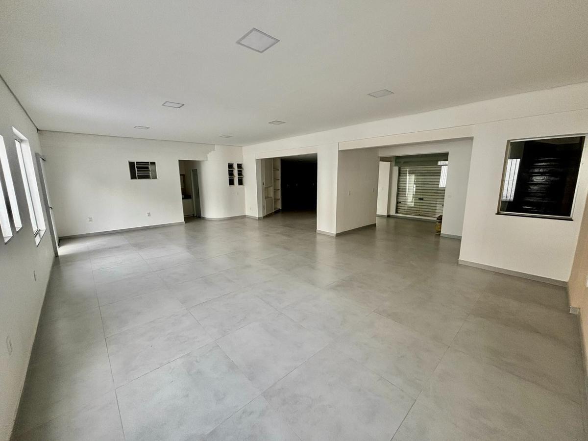 Andar, São José, 0 Quarto, 0 Vaga