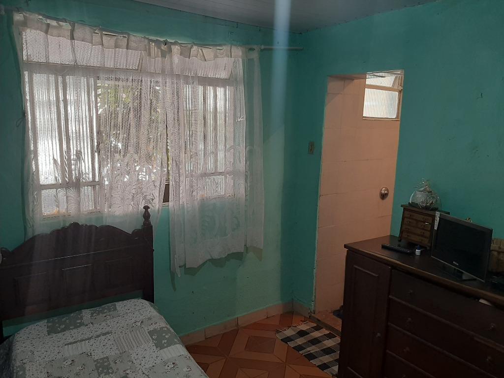 Casa, Centro, 4 Quartos, 0 Vaga, 1 Suíte