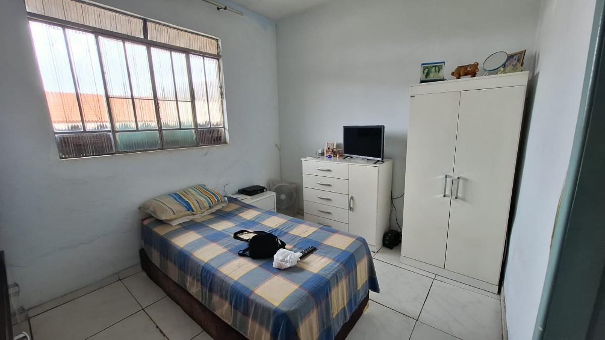 Casa, Industrial Itaú, 3 Quartos, 3 Vagas, 1 Suíte