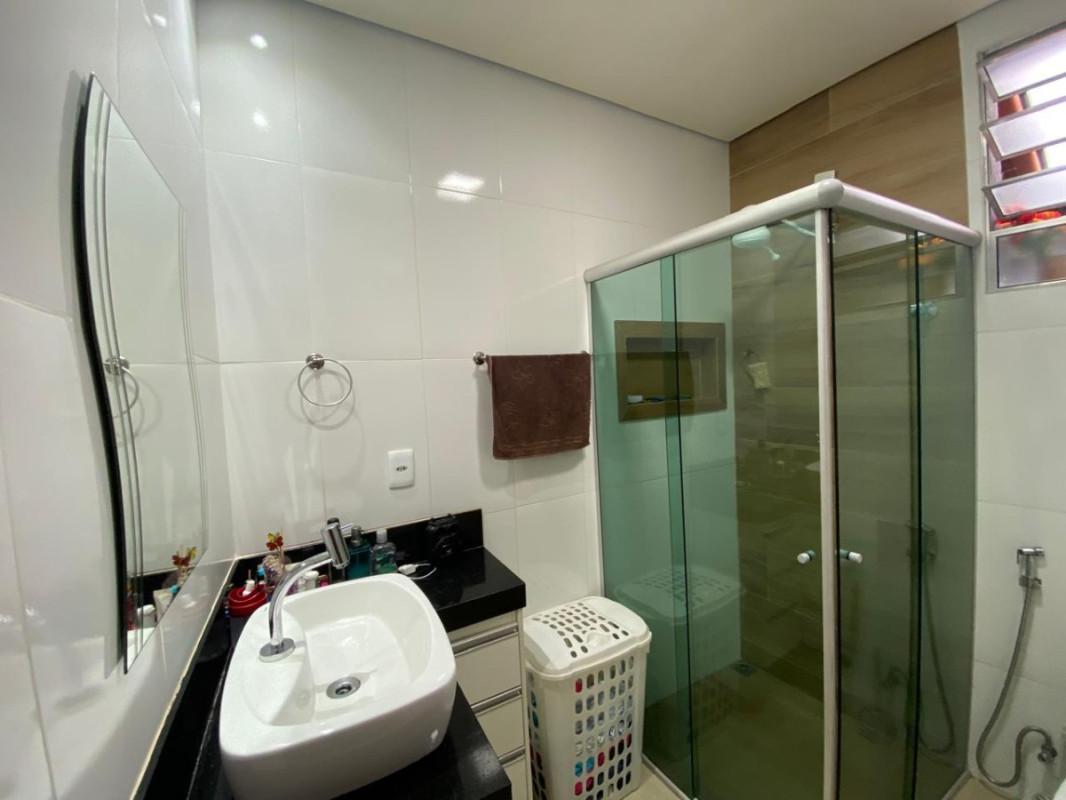 Casa, Estrela do Oriente, 3 Quartos, 2 Vagas, 1 Suíte