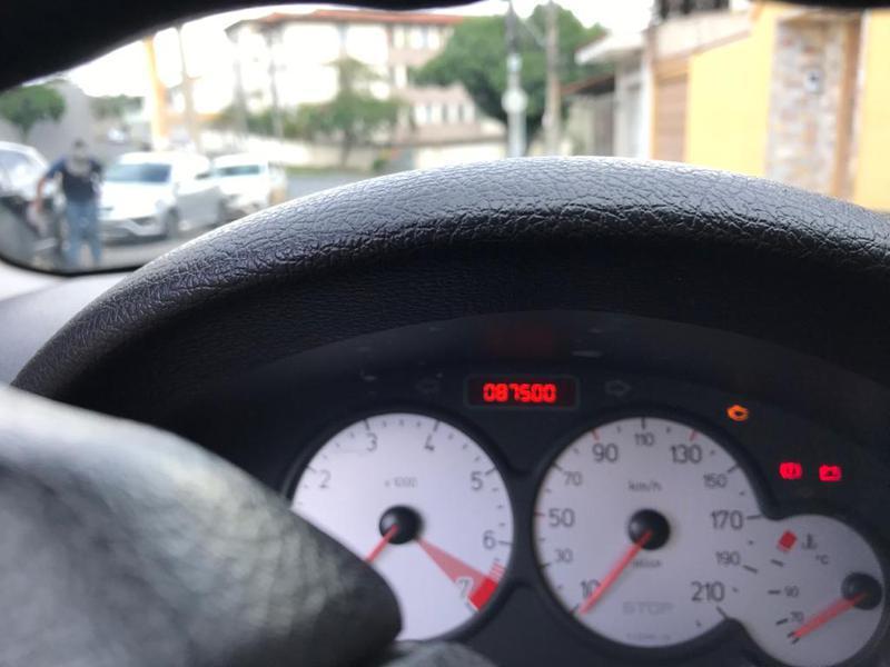 Peugeot 206 Sensation 1.4 Flex 8v 5p