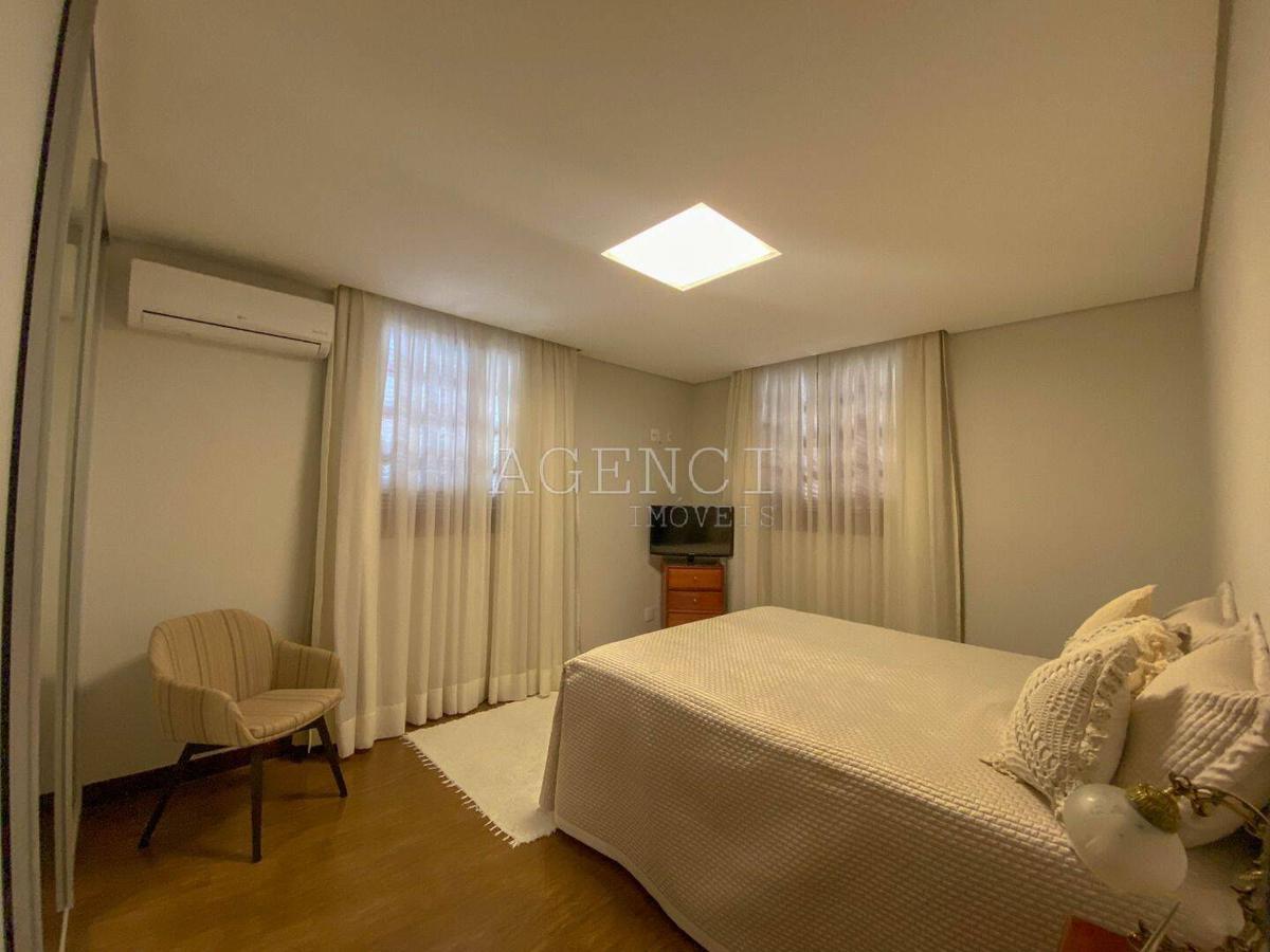Casa, Trevo, 4 Quartos, 0 Vaga, 1 Suíte
