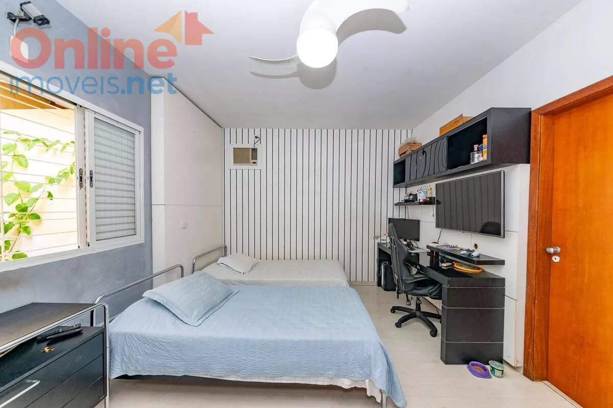 Casa, Gutierrez, 4 Quartos, 0 Vaga, 3 Suítes