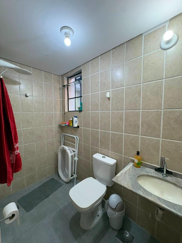 Apartamento, Tirol (barreiro), 3 Quartos, 1 Vaga, 1 Suíte