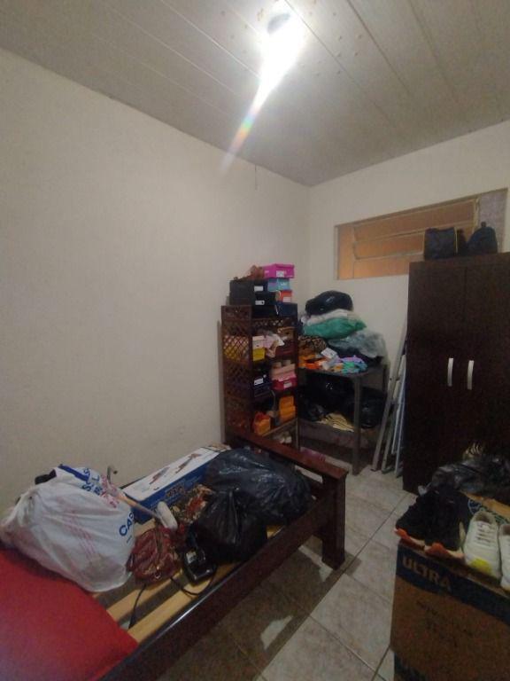 Casa, Centro, 4 Quartos, 2 Vagas, 1 Suíte