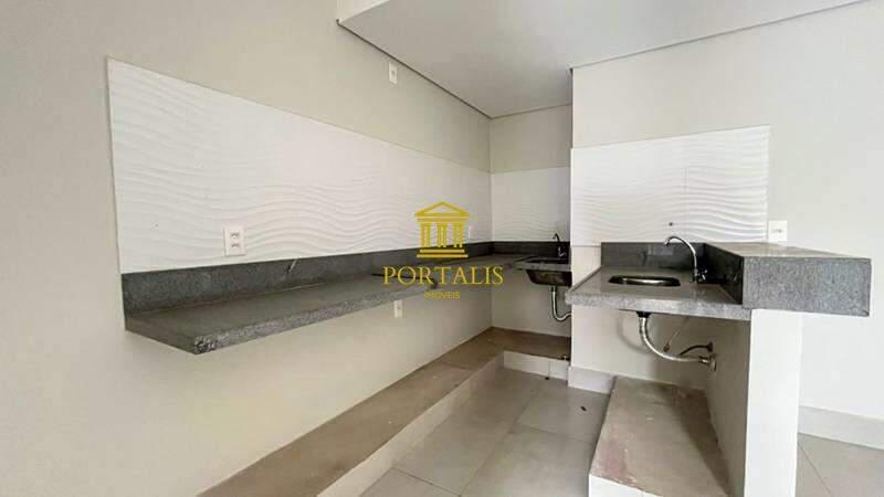 Apartamento, Centro, 2 Quartos, 0 Vaga, 1 Suíte