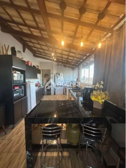 Apartamento, Álvaro Camargos, 4 Quartos, 0 Vaga, 0 Suíte