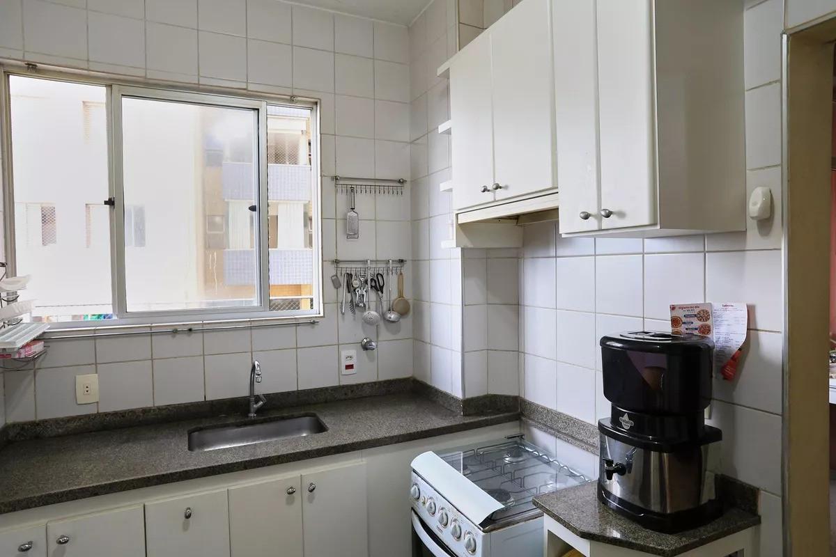 Apartamento, Sagrada Família, 3 Quartos, 1 Vaga, 1 Suíte