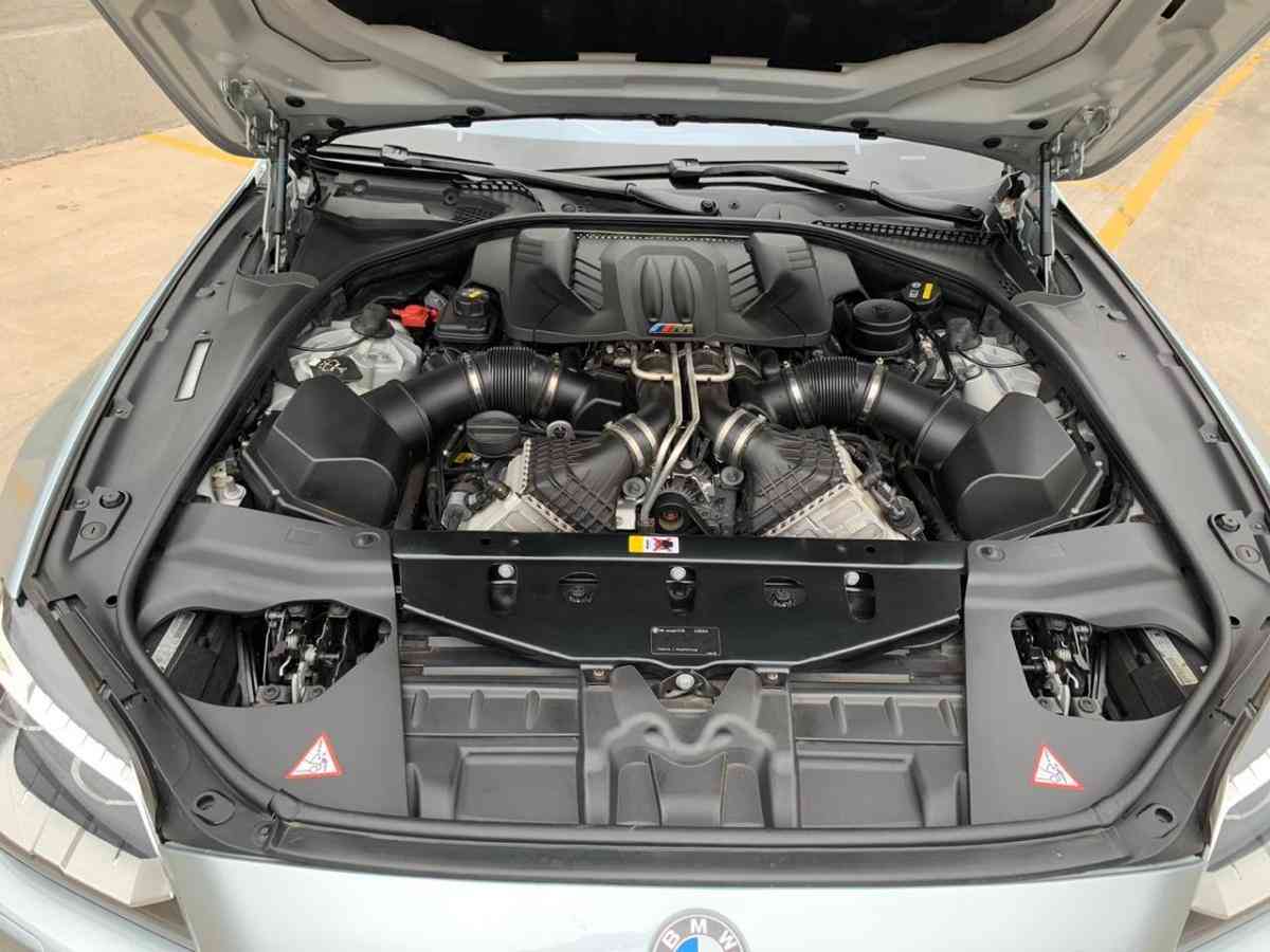 Bmw M6 Gran Coupe 4.4 Bi-turbo V8 32v 560cv