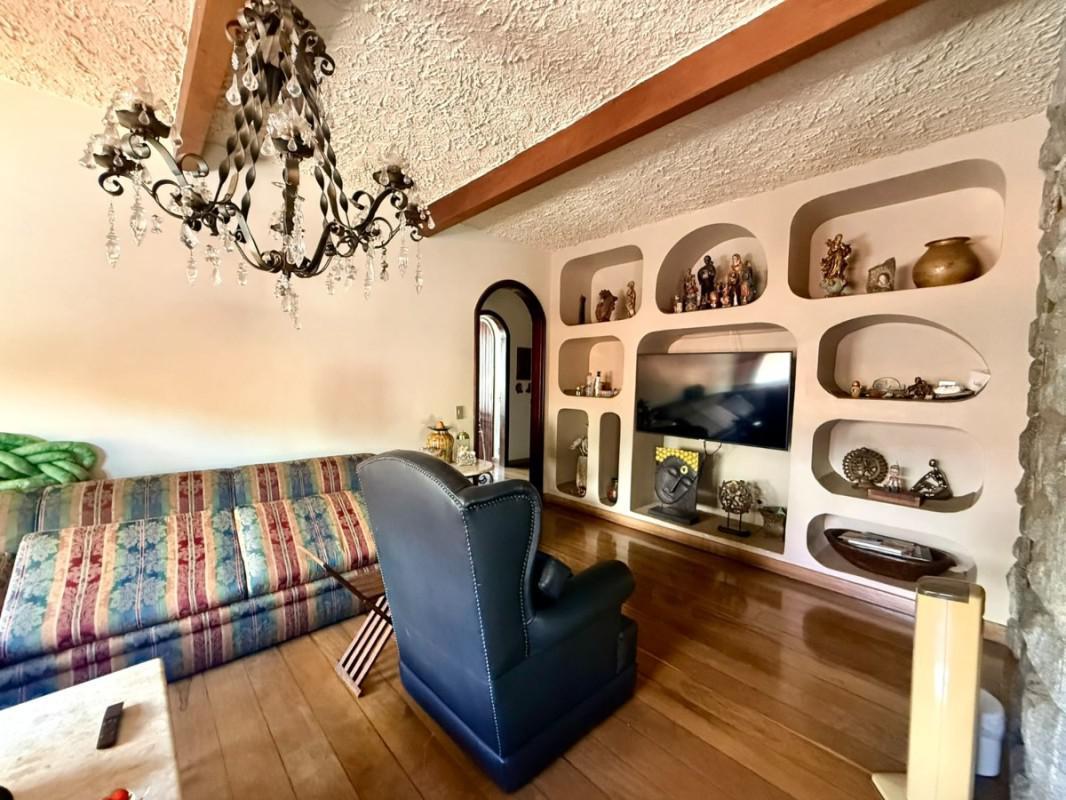 Casa, Santa Lúcia, 4 Quartos, 3 Vagas, 1 Suíte