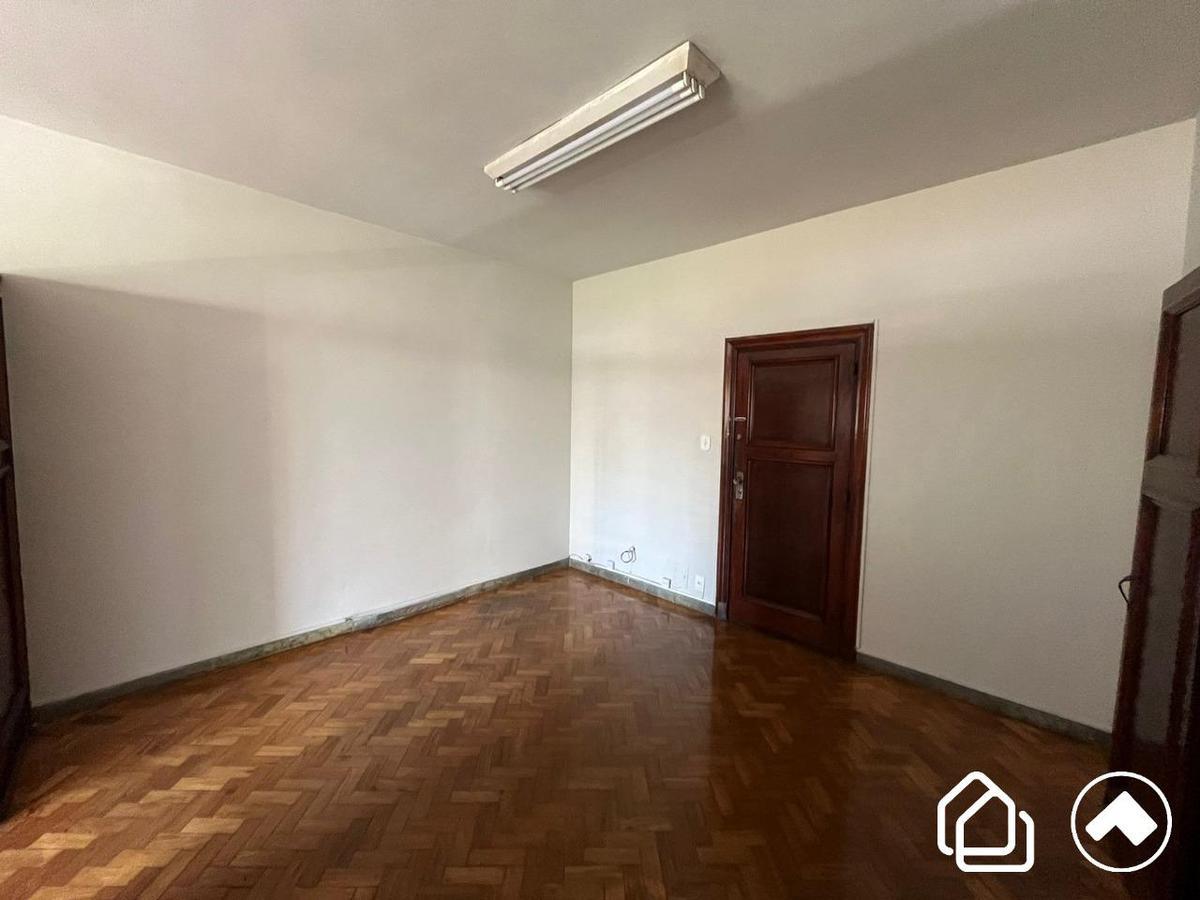 Sala, Centro