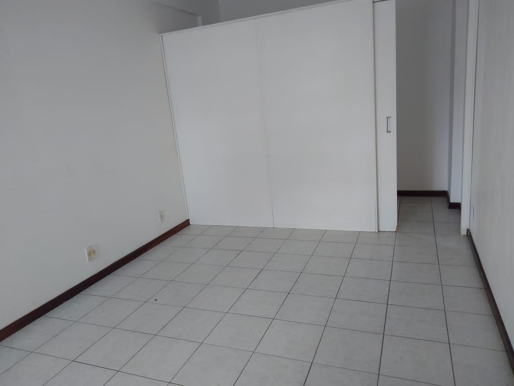 Sala, Barro Preto, 0 Quarto, 0 Vaga