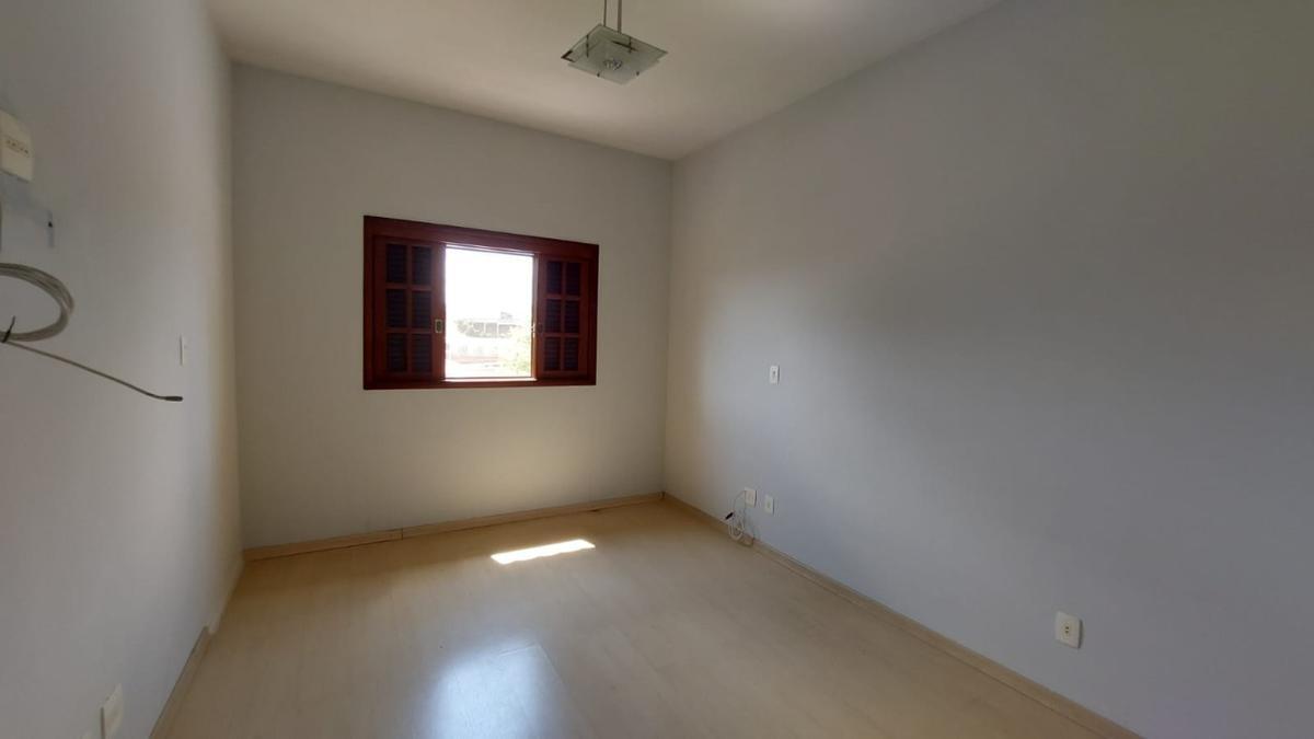 Casa, Santa Luiza, 3 Quartos, 2 Vagas, 1 Suíte