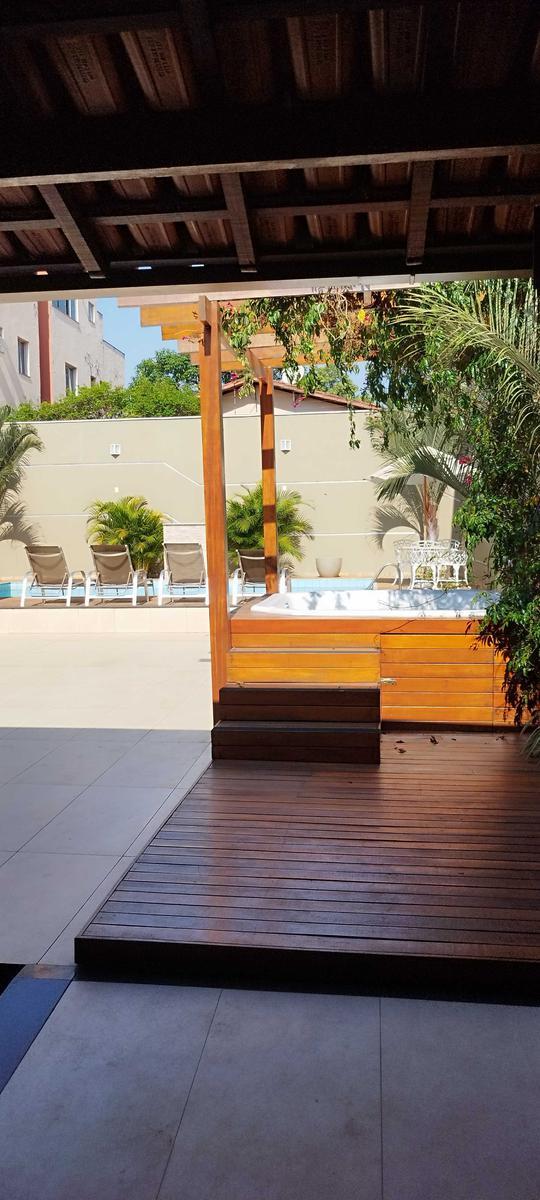 Casa, Arvoredo, 3 Quartos, 4 Vagas, 2 Suítes