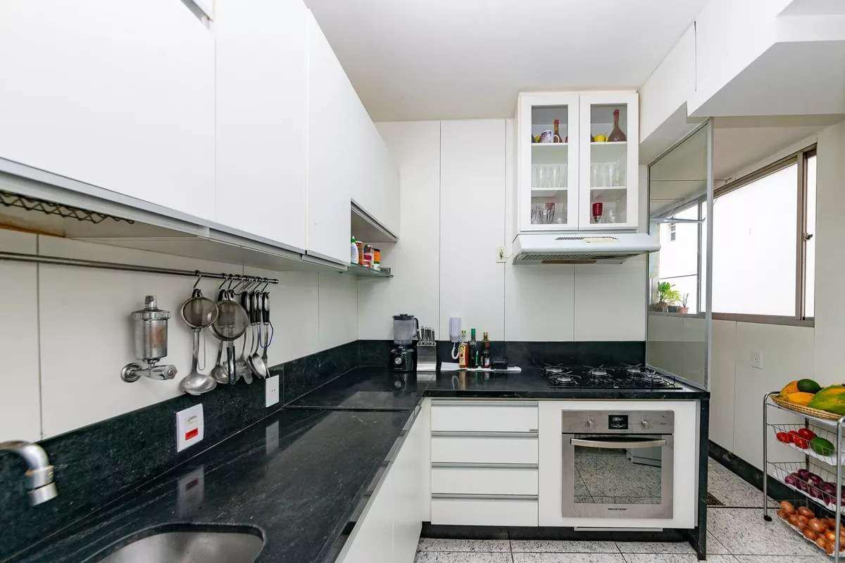 Apartamento, Coração de Jesus, 3 Quartos, 1 Vaga, 1 Suíte
