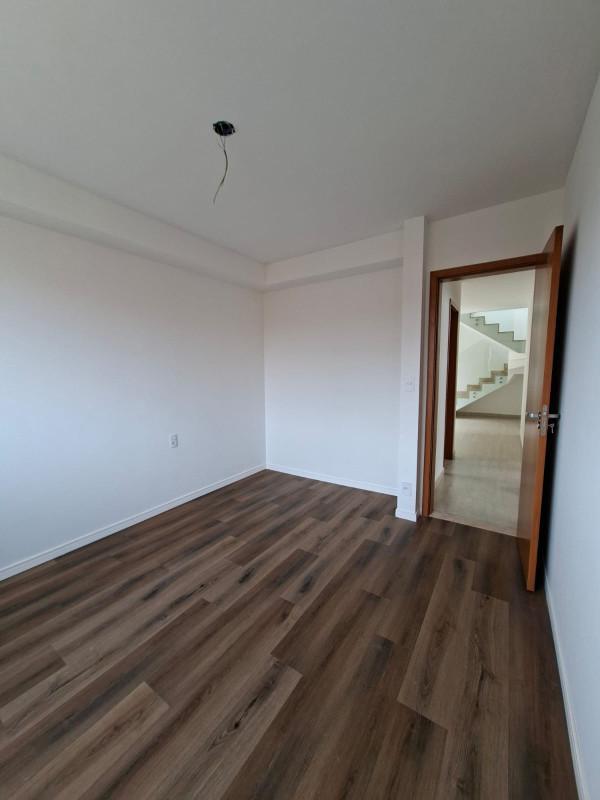 Cobertura, Santa Cruz (barreiro), 3 Quartos, 2 Vagas, 1 Suíte