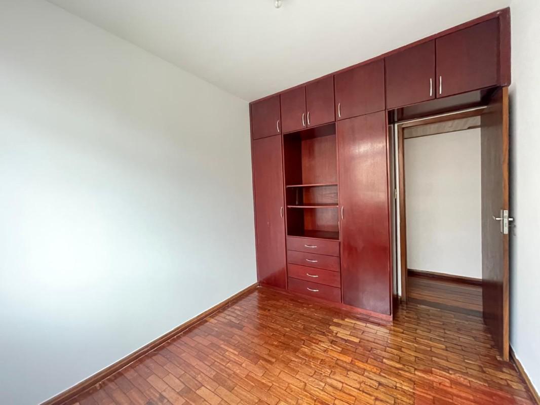 Apartamento, Sagrada Família, 2 Quartos, 1 Vaga