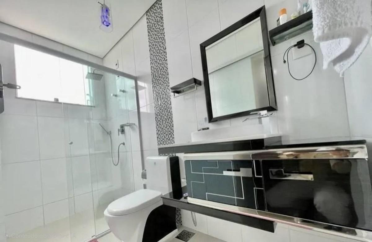 Casa, Trevo, 4 Quartos, 10 Vagas, 4 Suítes