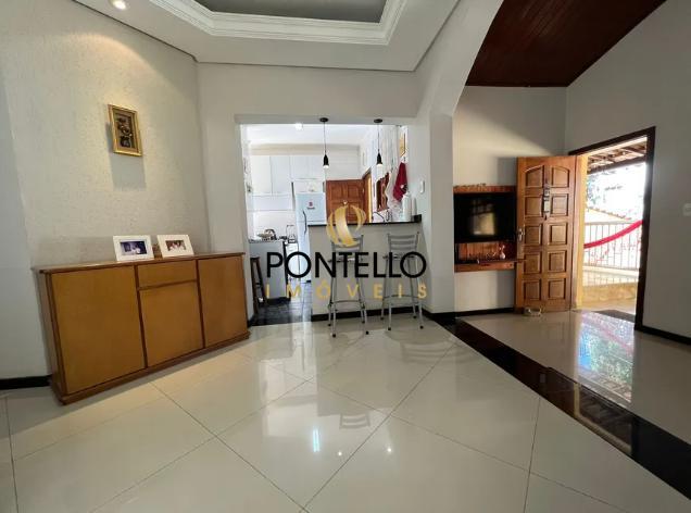 Casa, Planalto, 2 Quartos, 3 Vagas, 2 Suítes