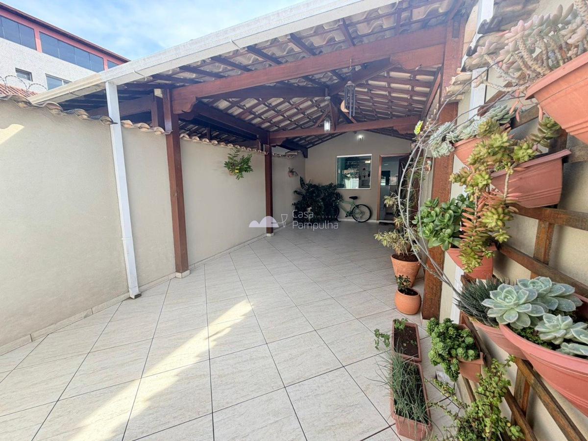 Casa, Jardim Leblon, 2 Quartos, 2 Vagas
