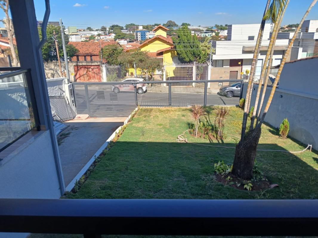Casa, Itapoã, 3 Quartos, 4 Vagas, 1 Suíte