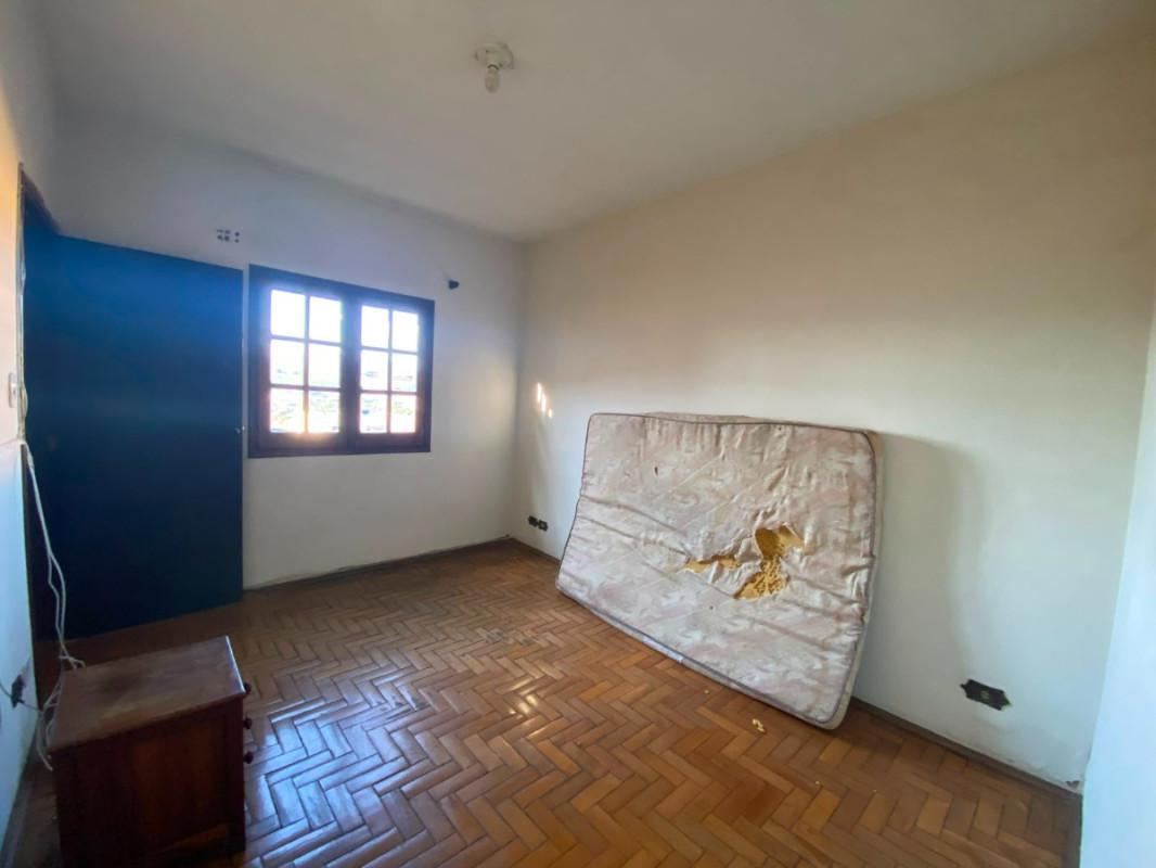Casa, Centro, 5 Quartos, 1 Vaga, 2 Suítes