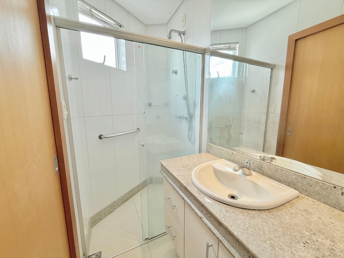 Apartamento, São José, 4 Quartos, 4 Vagas, 2 Suítes