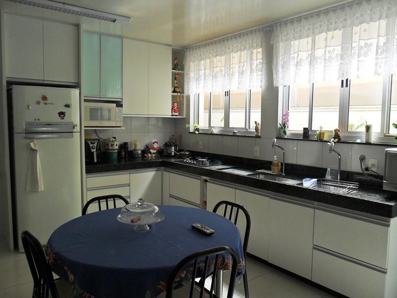 Casa, Álvaro Camargos, 3 Quartos, 3 Vagas, 1 Suíte