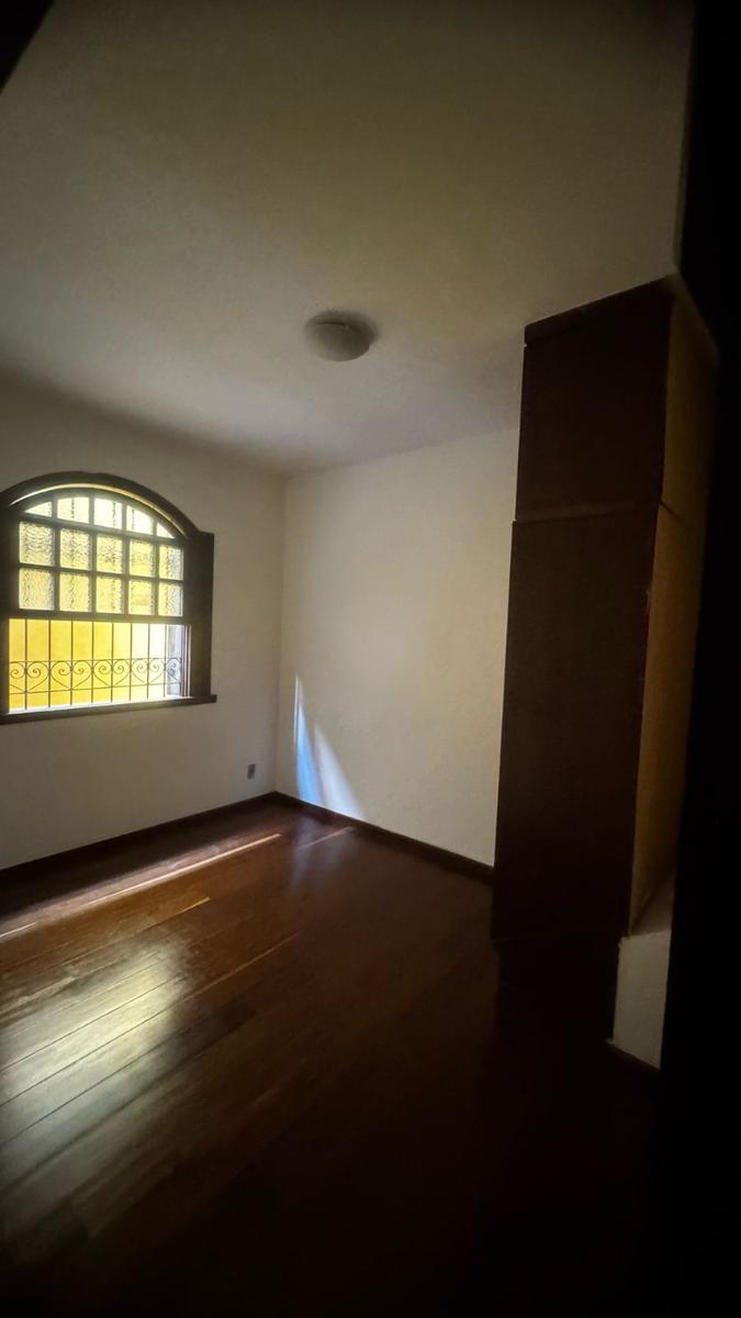 Casa, Ana Lúcia, 5 Quartos, 4 Vagas, 1 Suíte