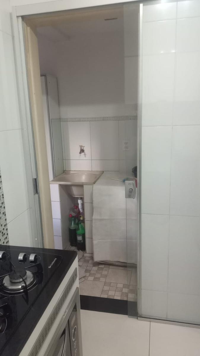 Casa, Fernão Dias, 2 Quartos, 1 Vaga